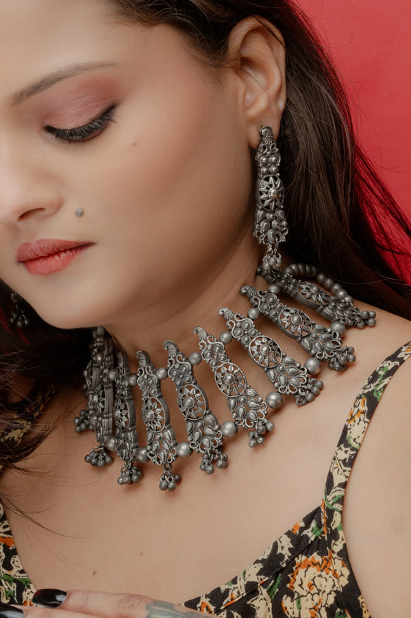 Akshara Neckpiece Set
