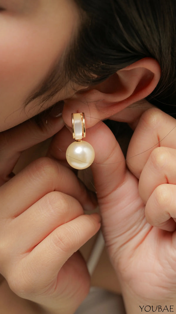 Ama Earrings