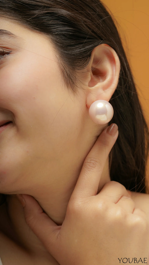 Classic Moon Pearl Studs