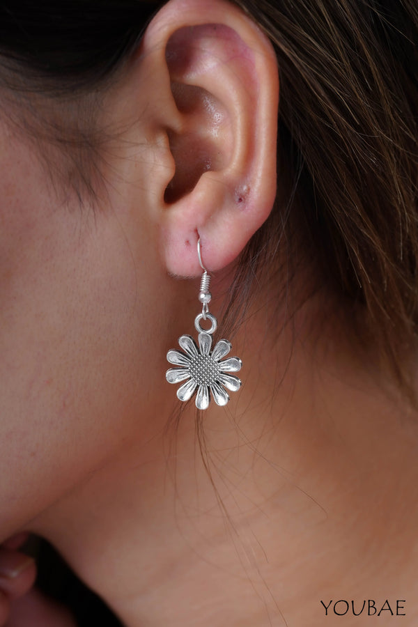 Aru Earrings