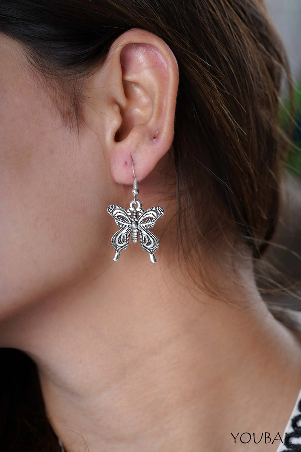Titlee Drop Earrings