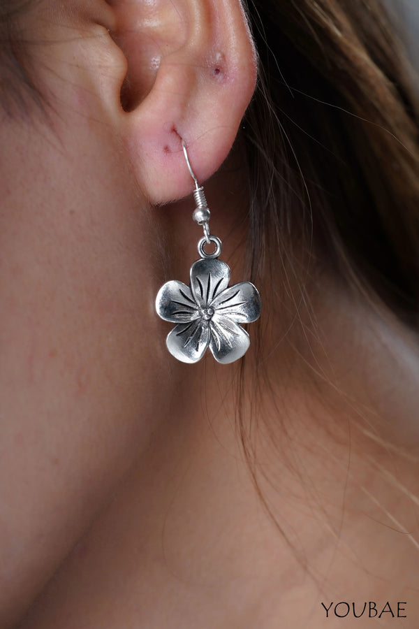 Flower Drop Earrings