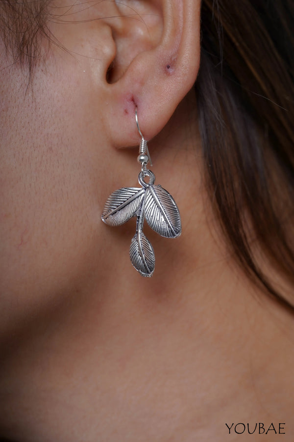 Statement Mini Leaf Drops