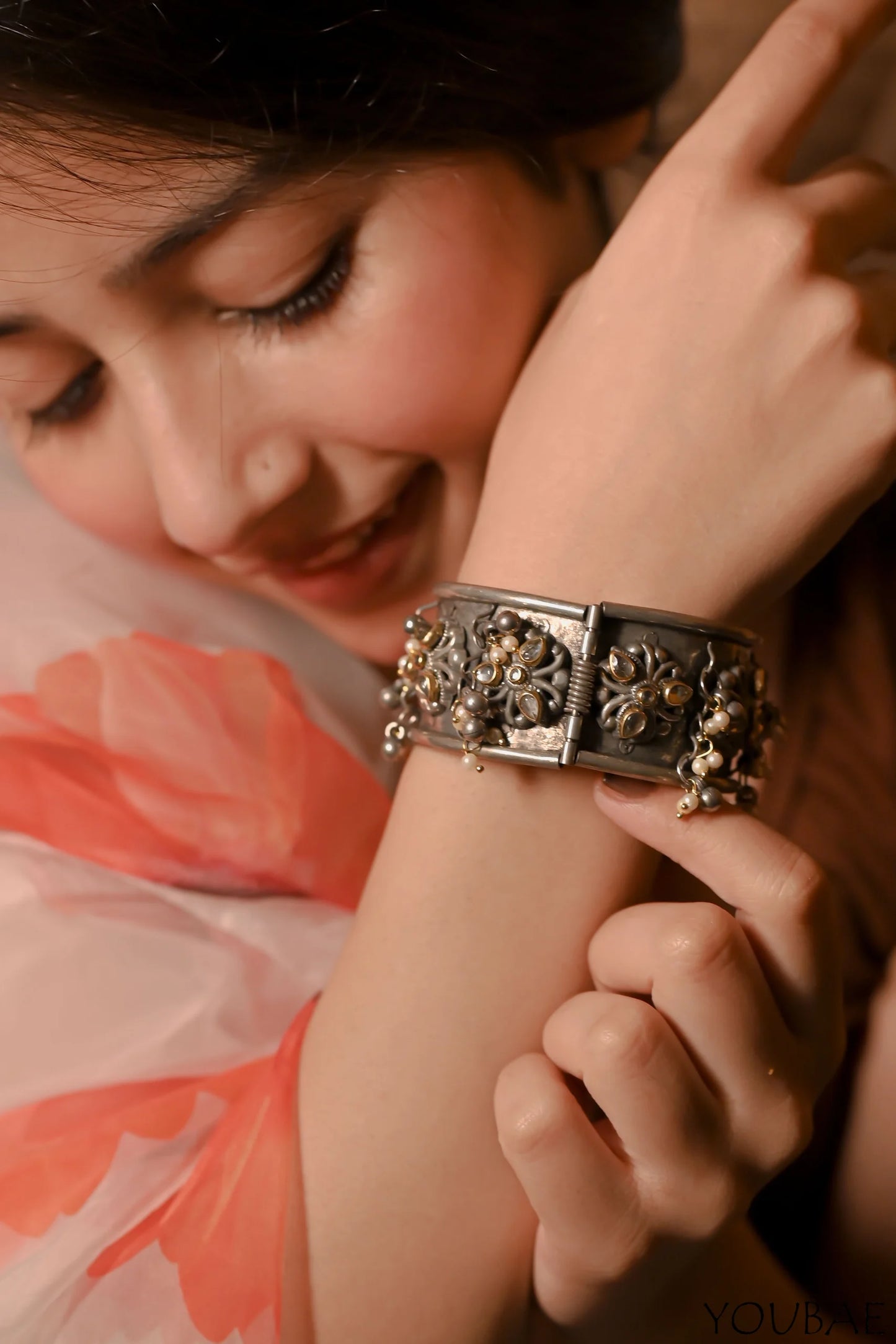 Jhalkari Oxidised Kada Bracelet - Single
