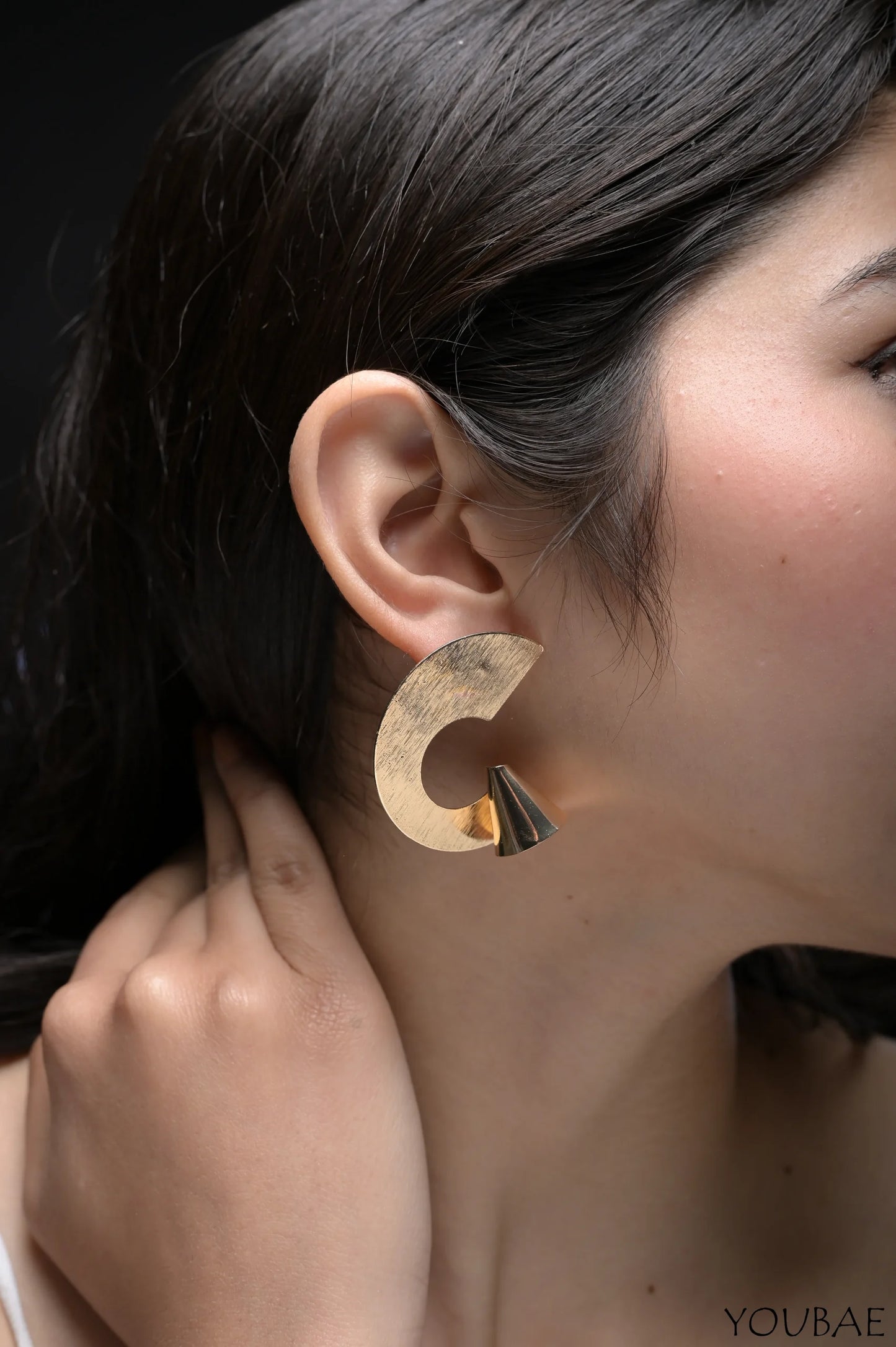 Dinara Studs