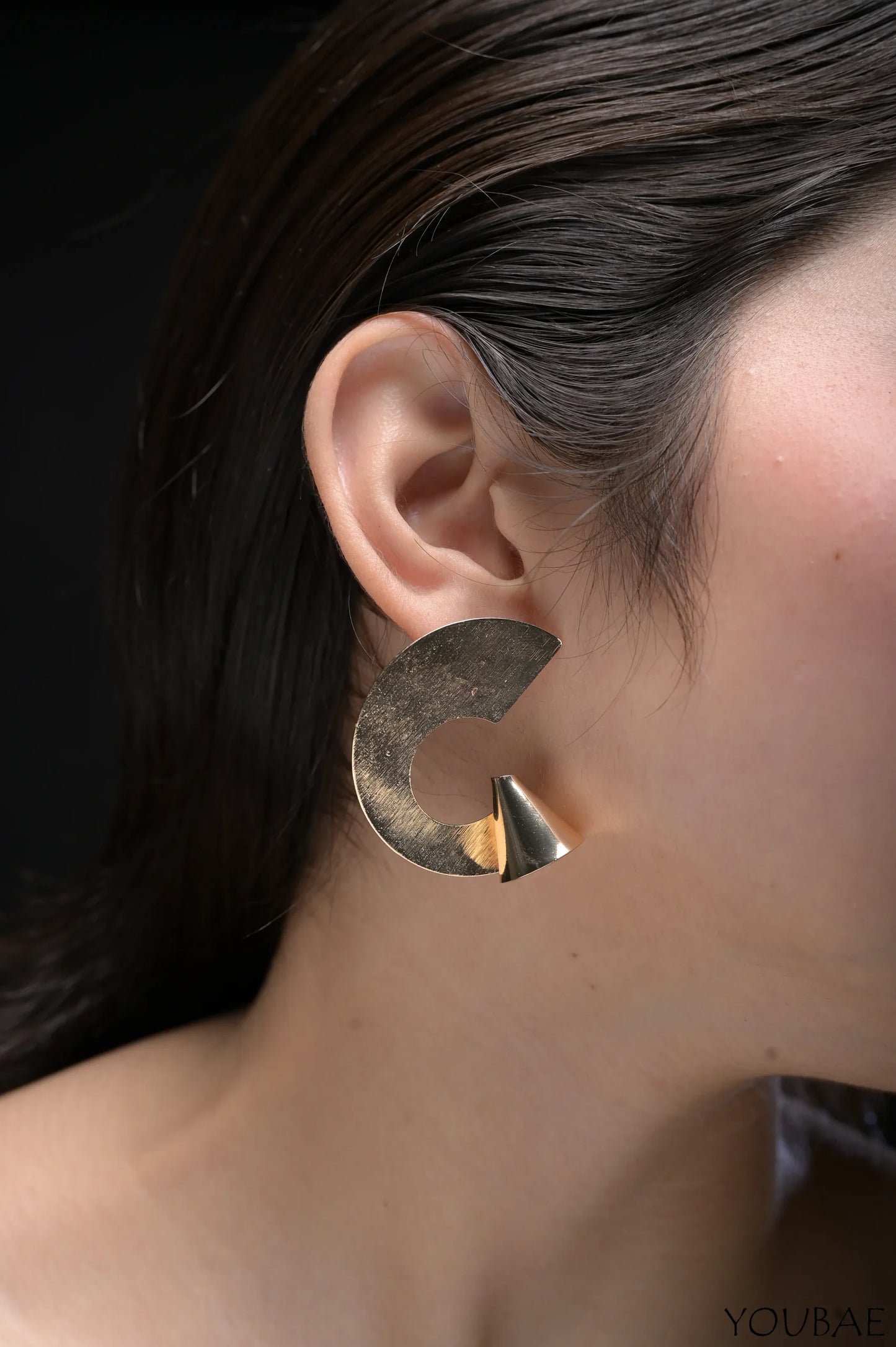 Dinara Studs