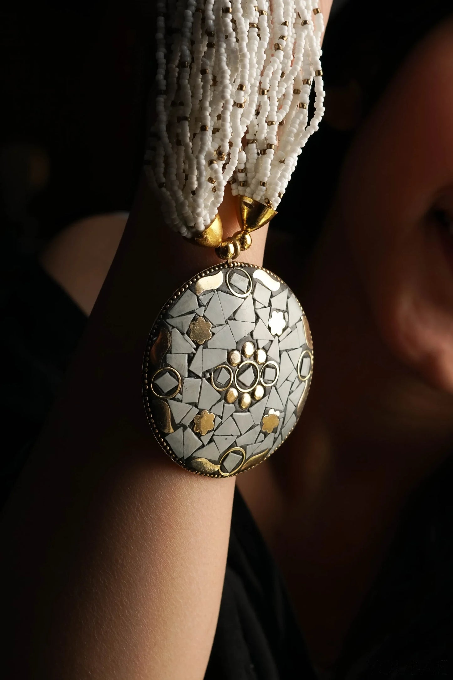 White Mehboob Neckpiece Set